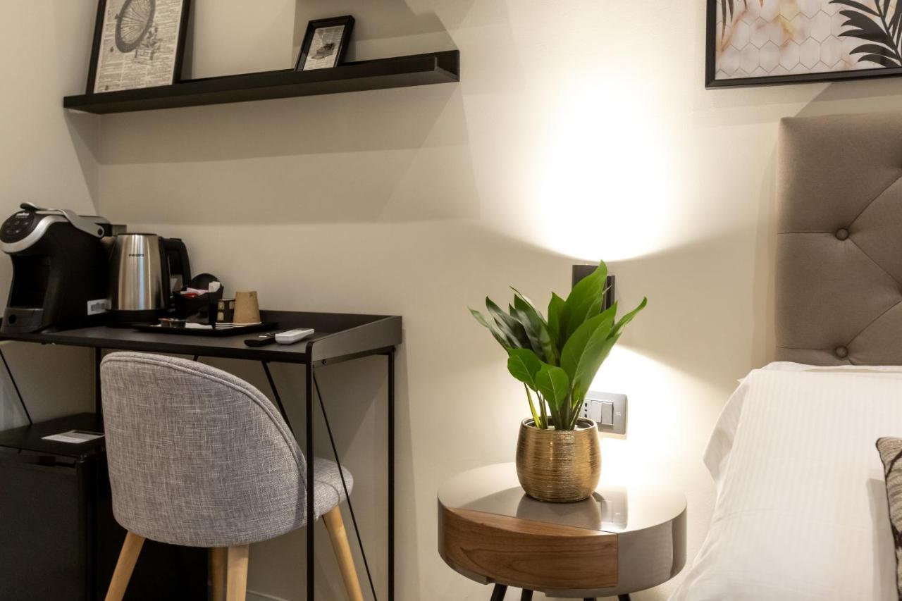 Suites 44 - Guesthouse Roma Dış mekan fotoğraf