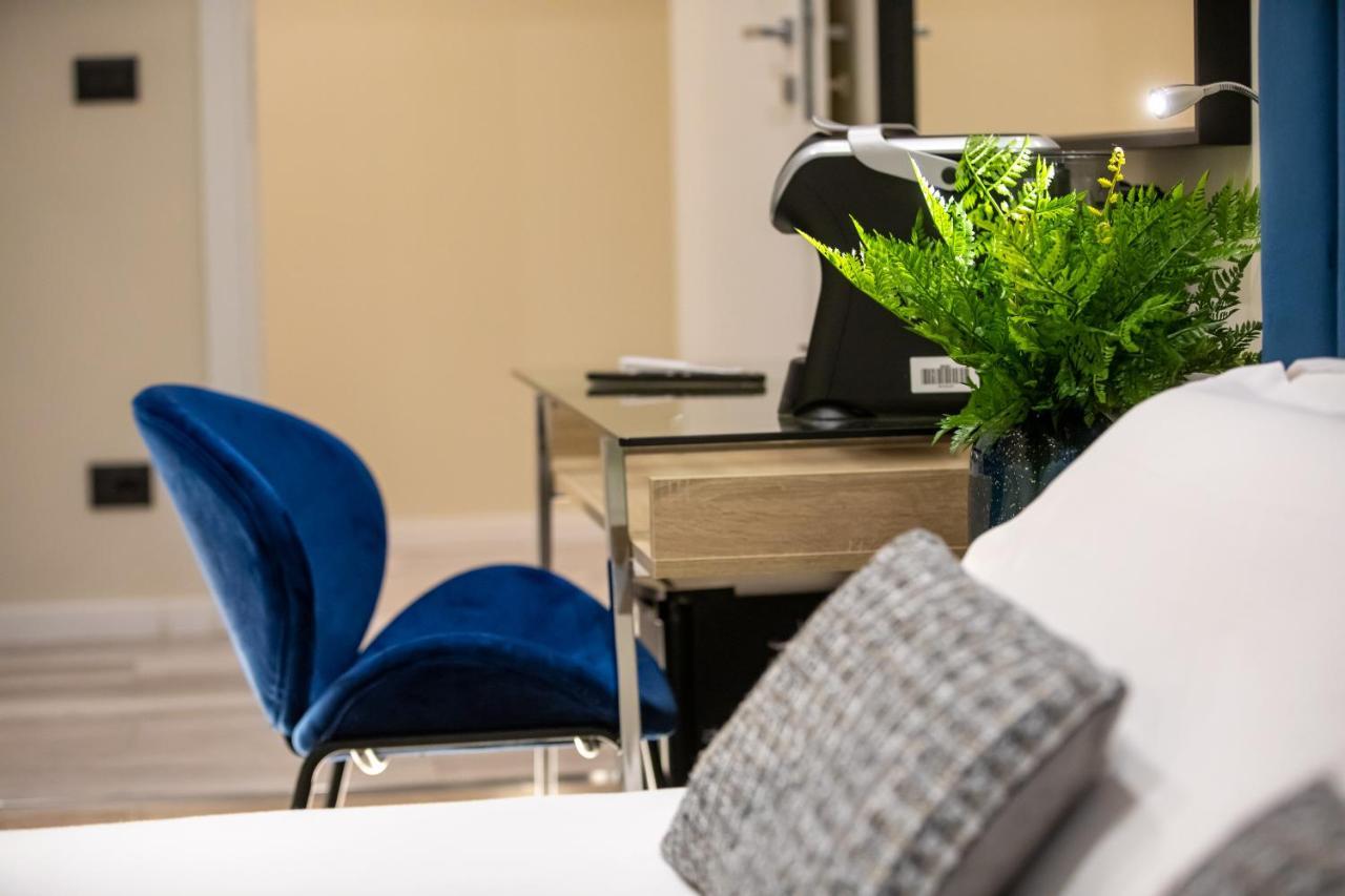 Suites 44 - Guesthouse Roma Dış mekan fotoğraf